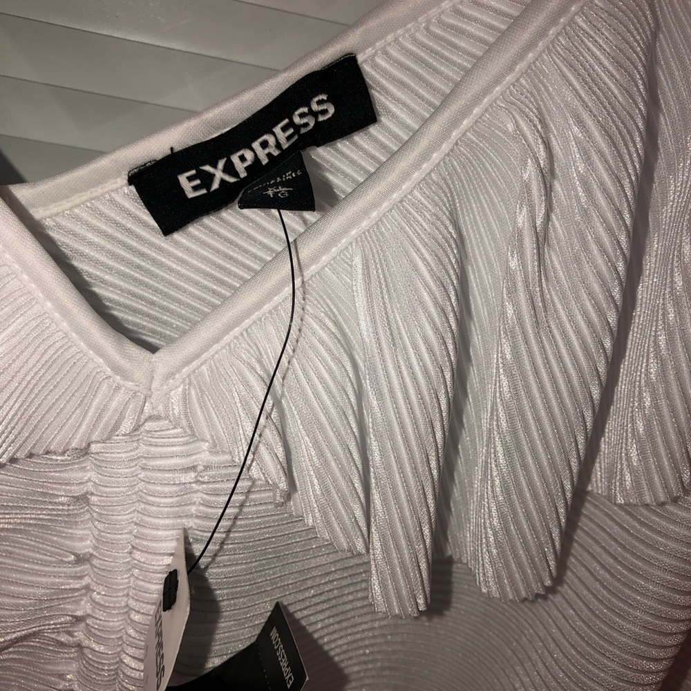NWT Express Top - Picture 5 of 6
